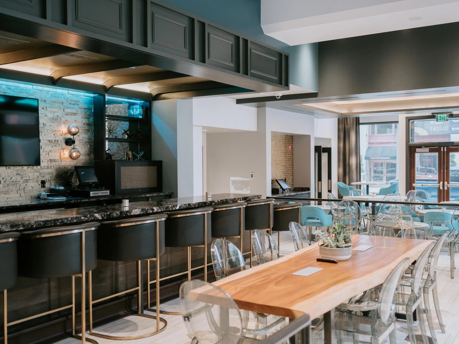 Hotel Indigo St. Louis - Downtown by IHG, switch list