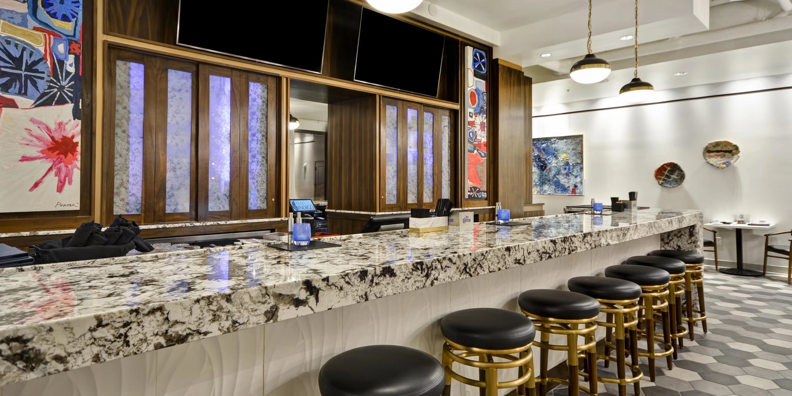 Hotel Indigo Kansas City – the Crossroads by IHG, jim leedy bar & kitchen