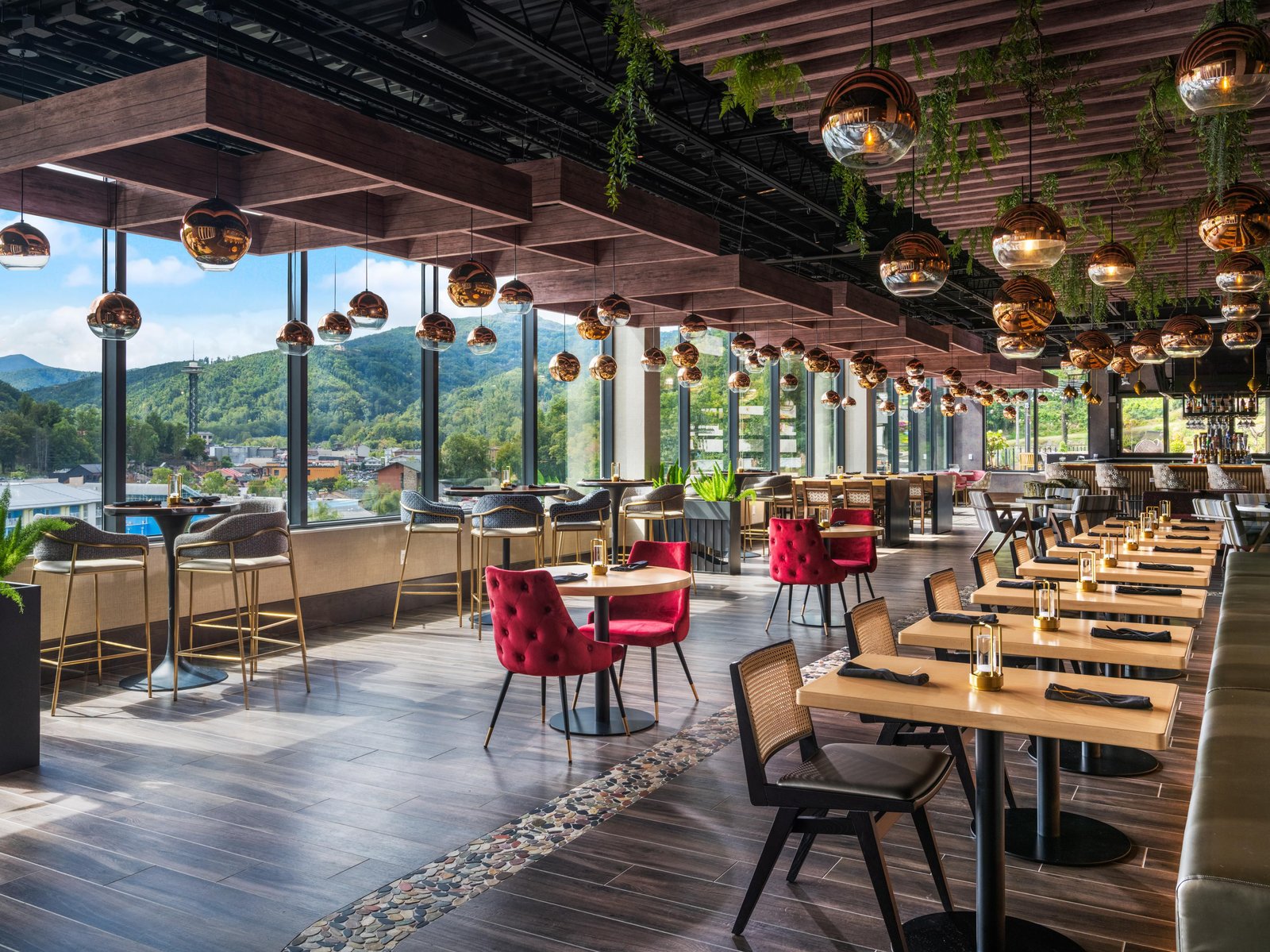 Hotel Indigo Gatlinburg by IHG, altitude restaurant and rooftop bar