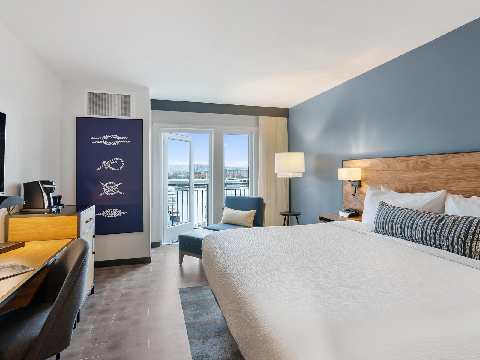 Hotel Indigo Seattle Everett Waterfront by IHG