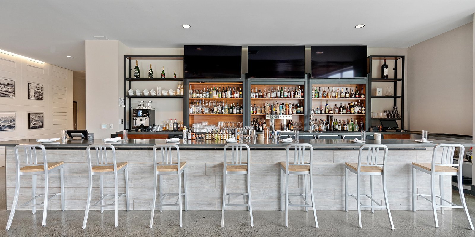 Hotel Indigo Seattle Everett Waterfront by IHG, at the table