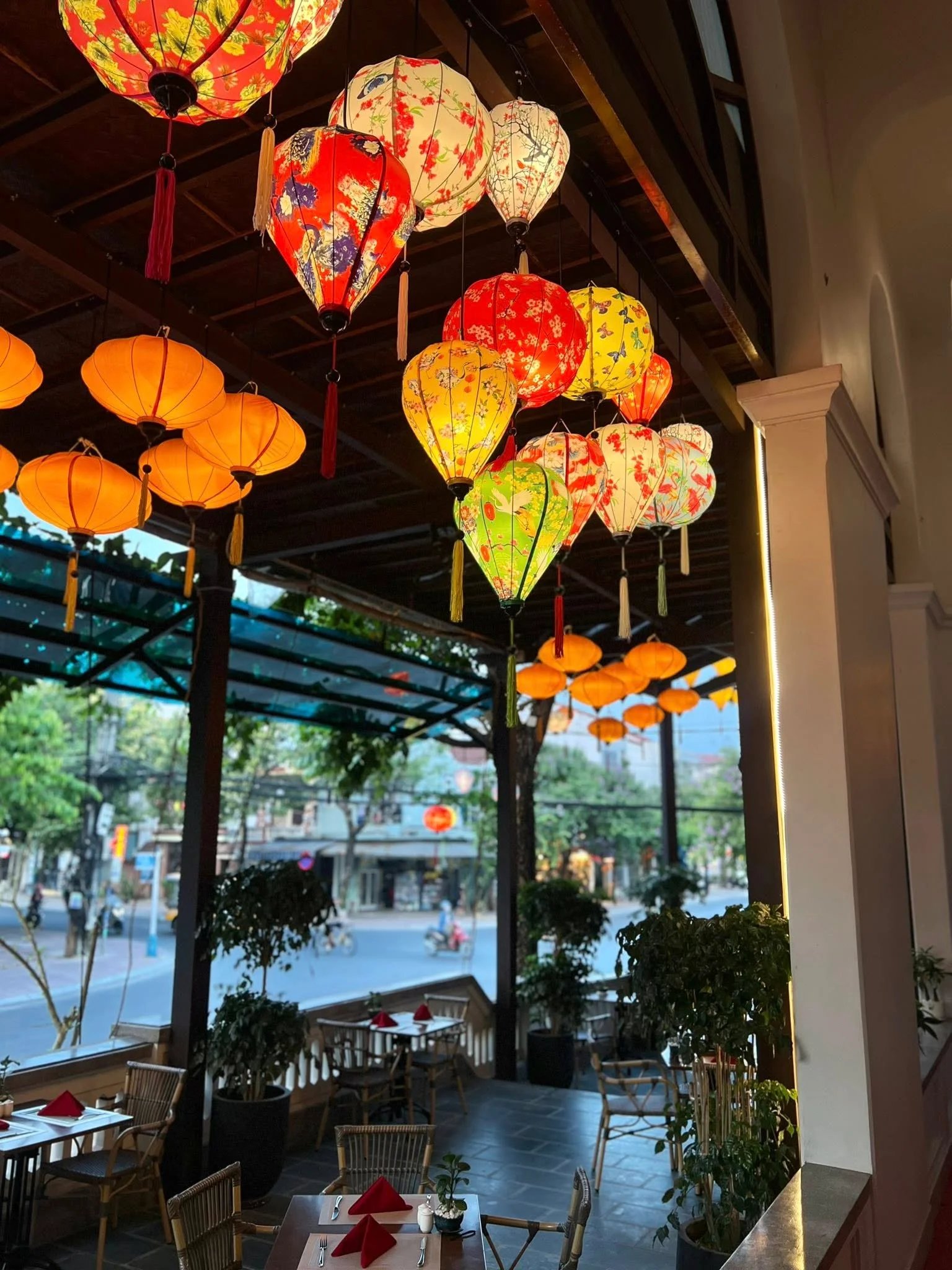Little Residence — eat & drink