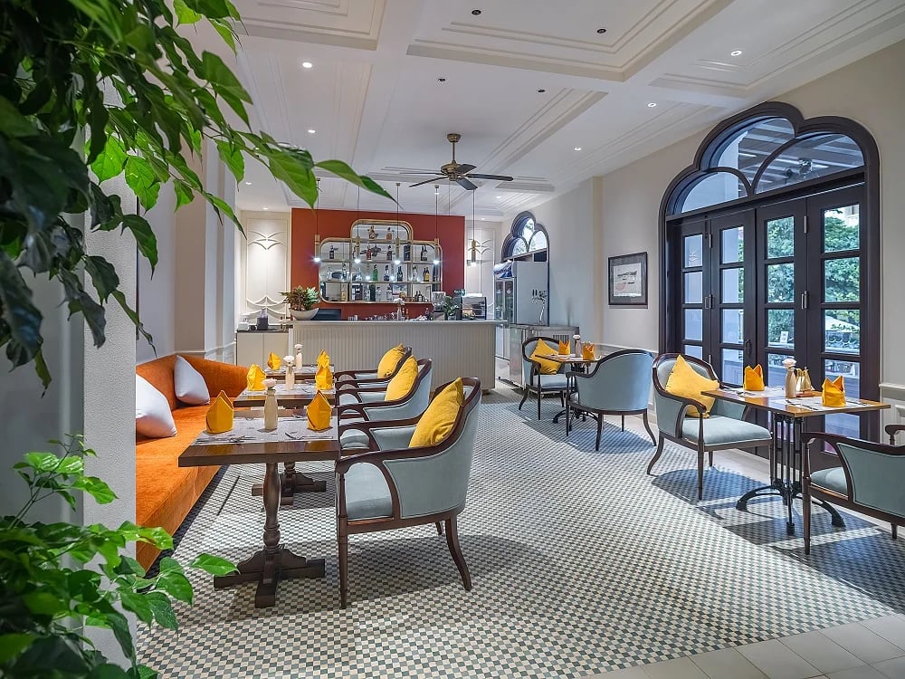 Little Residence — eat & drink