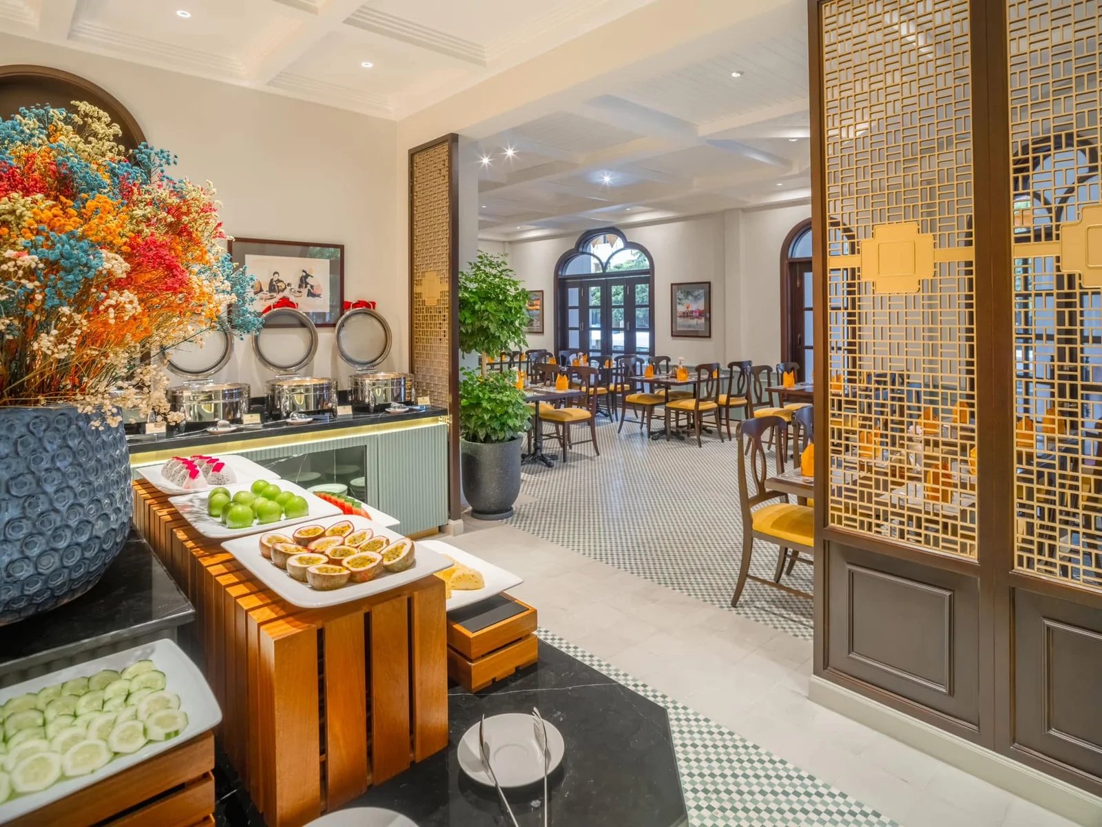 Little Residence — eat & drink
