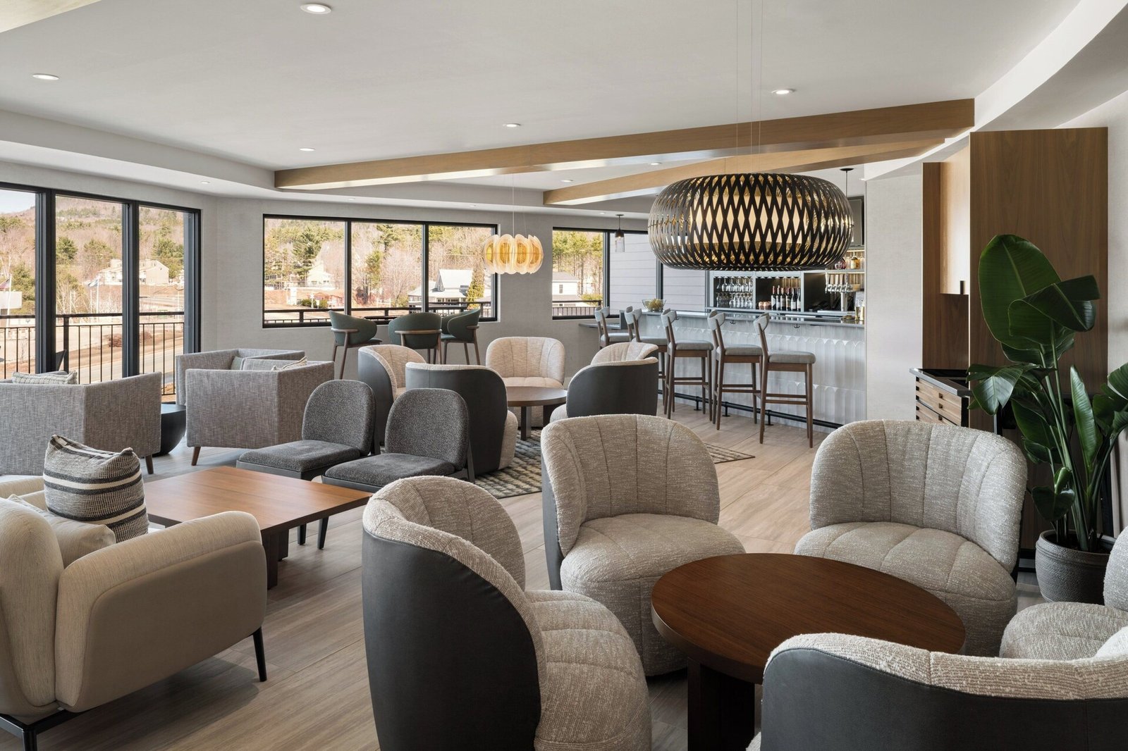 Hotel Indigo North Conway by IHG, at the table