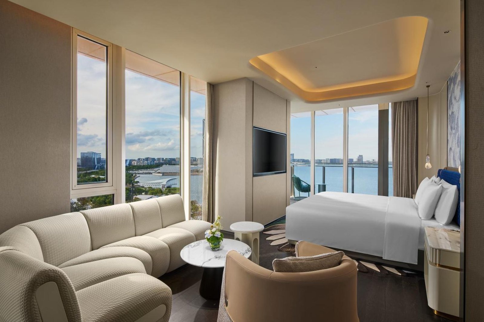 Hotel Indigo Shanghai Harbour City By Ihg
