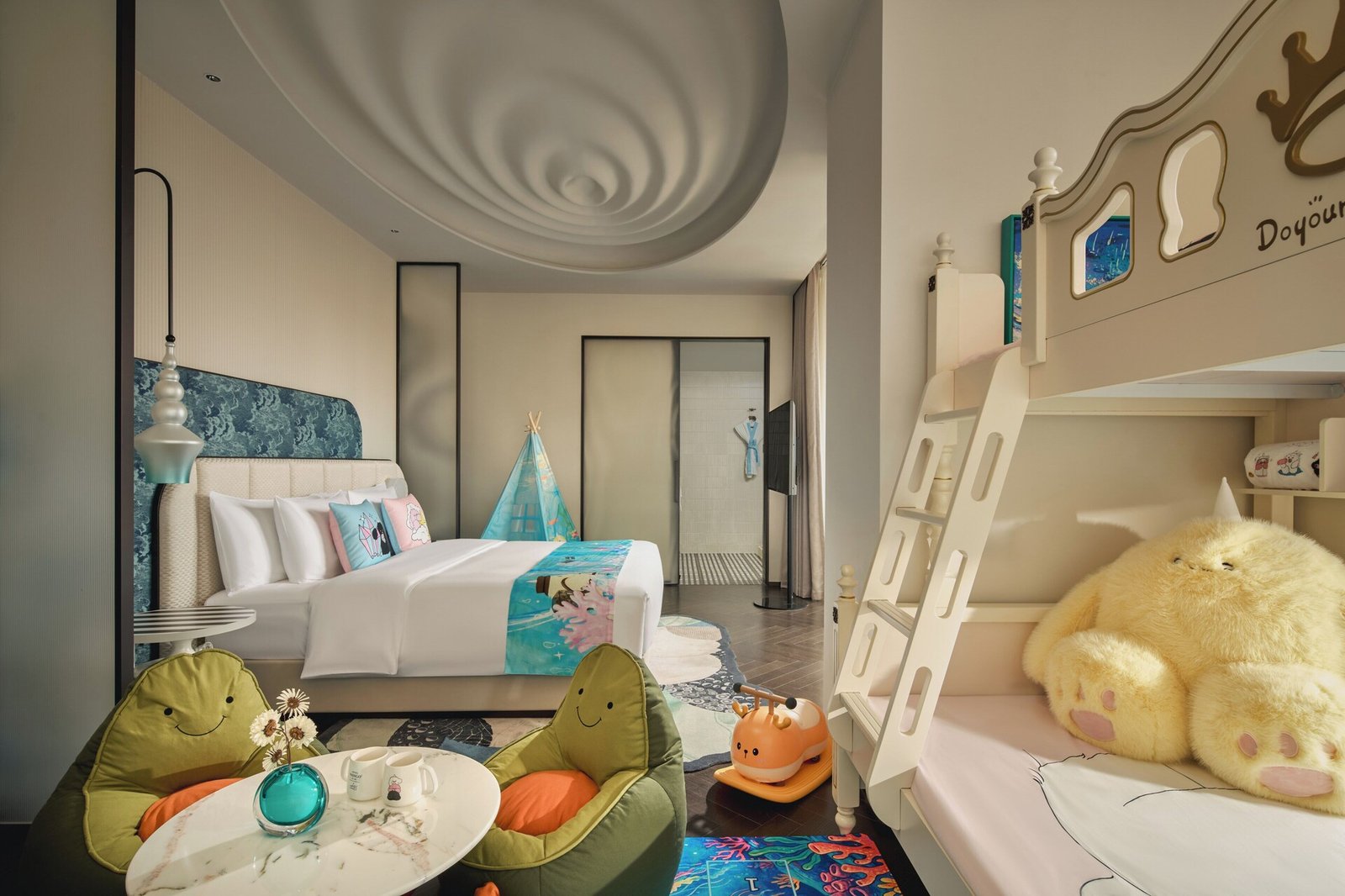 Hotel Indigo Shanghai Harbour City By Ihg