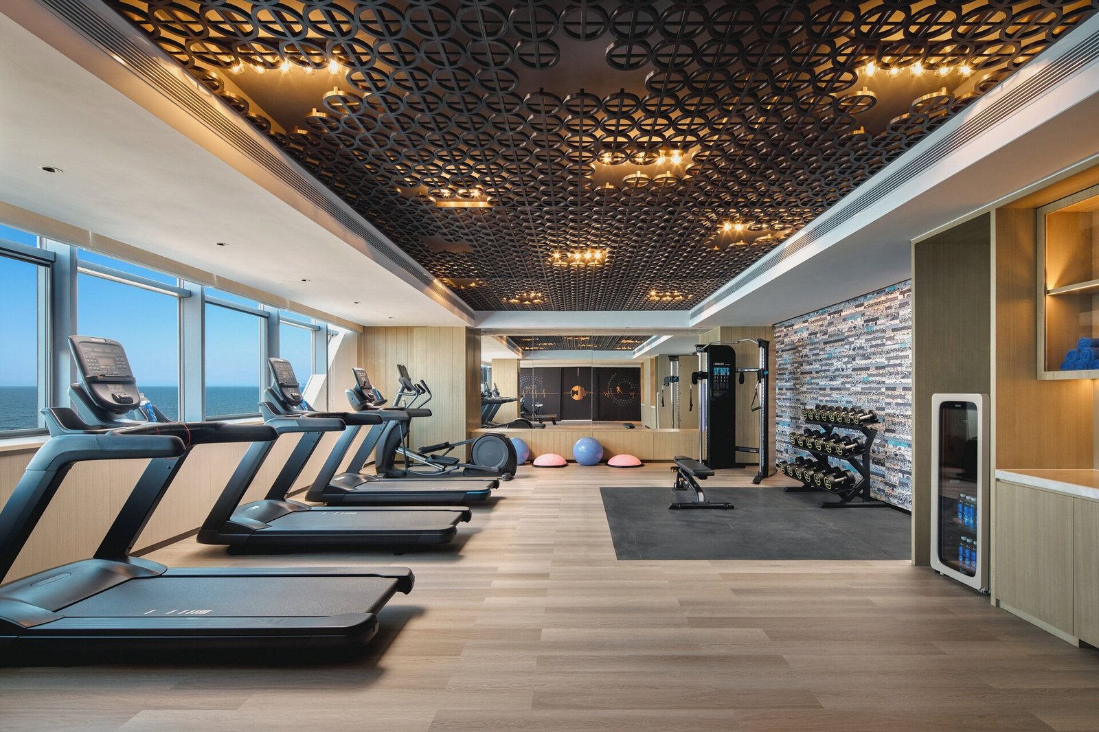 Hotel Indigo Yantai Golden Coast by IHG, the gym