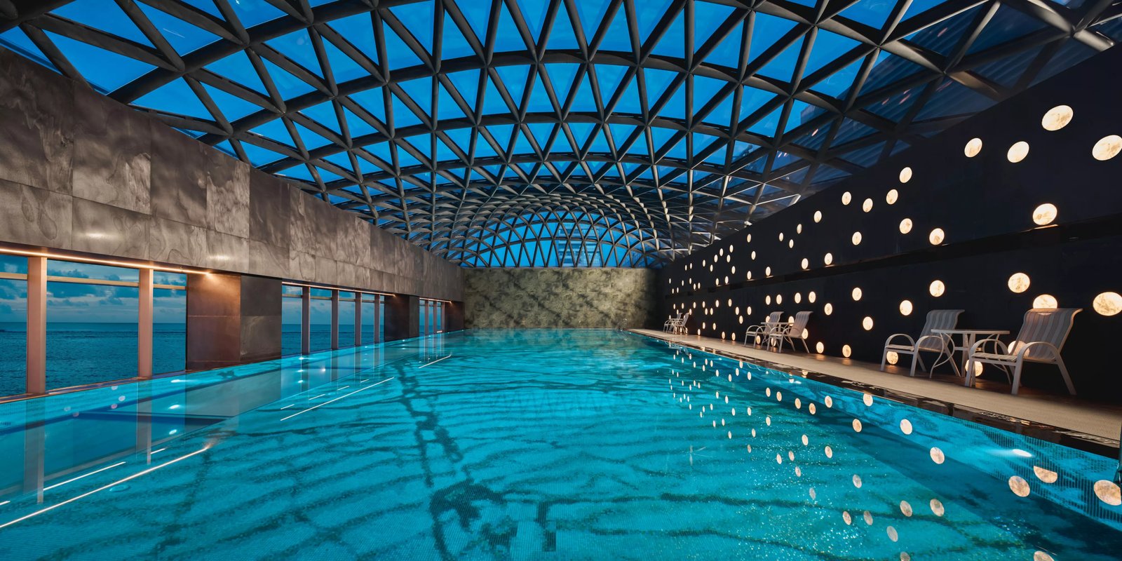Hotel Indigo Yantai Golden Coast by IHG, the pool