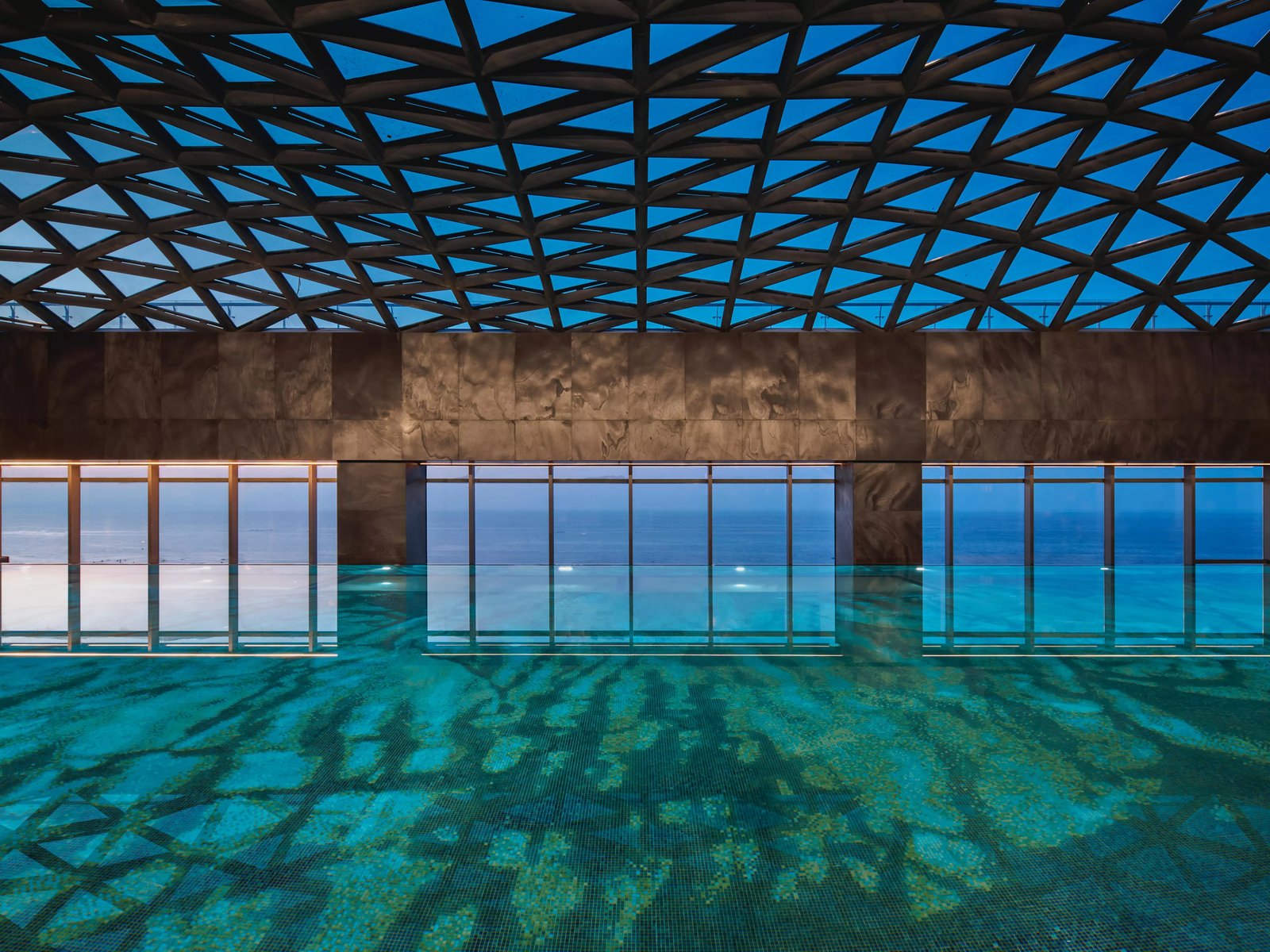 Hotel Indigo Yantai Golden Coast by IHG, the pool