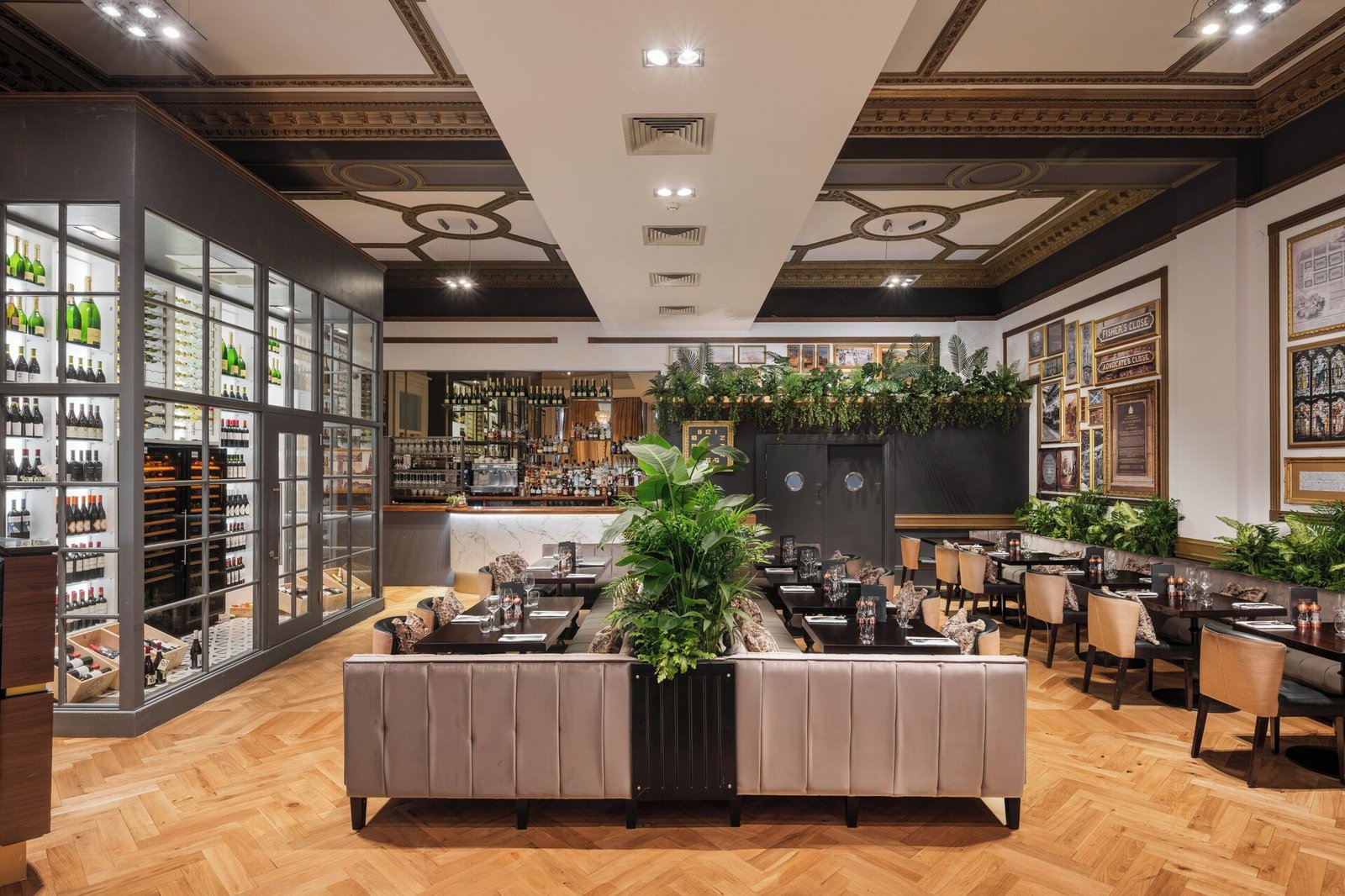 Hotel Indigo Edinburgh - Princes Street by IHG, twenty princes street