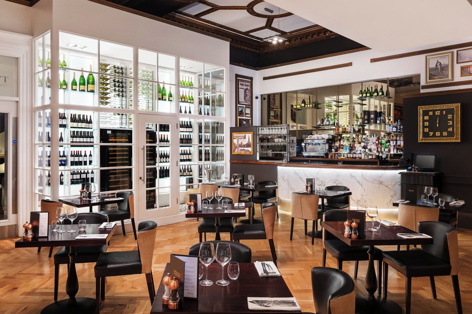 Hotel Indigo Edinburgh - Princes Street by IHG, twenty princes street
