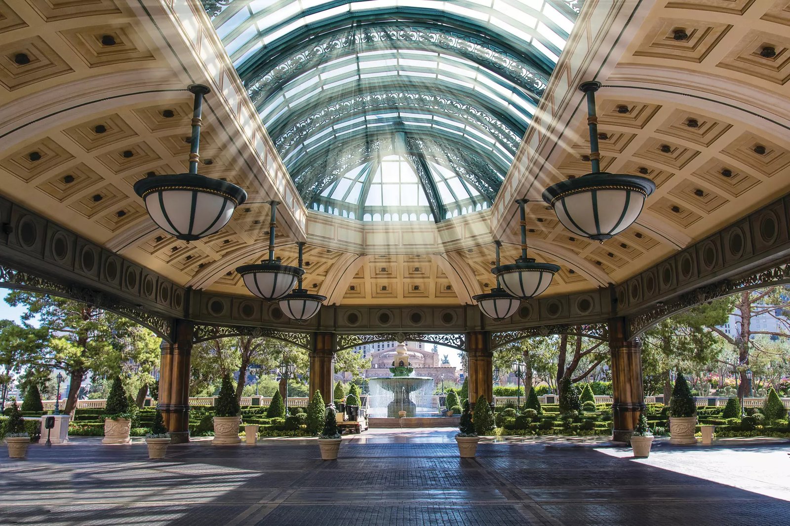 Bellagio Hotel & Casino — vibe