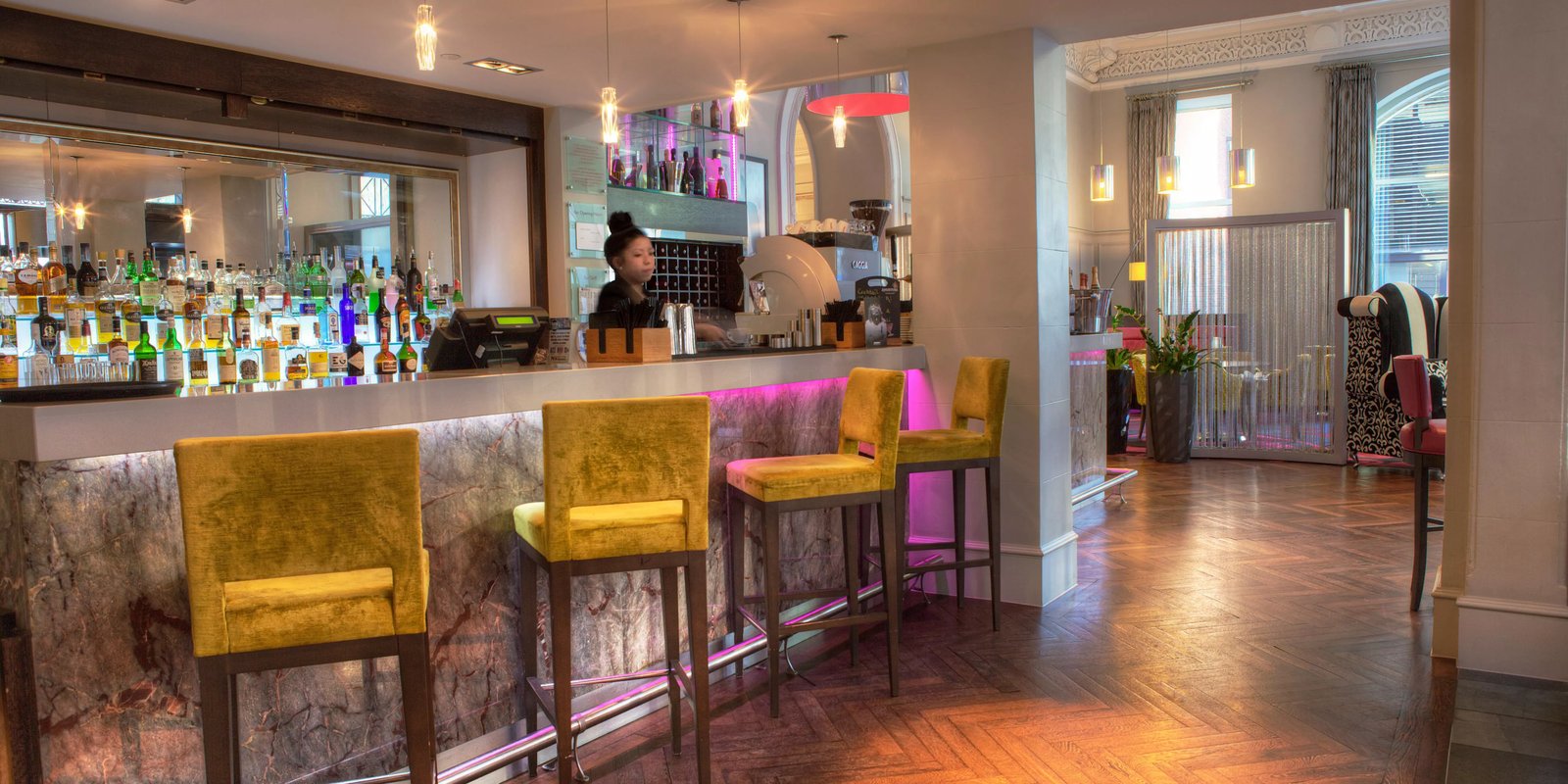 Hotel Indigo Glasgow by IHG, turbine 75 bar & kitchen
