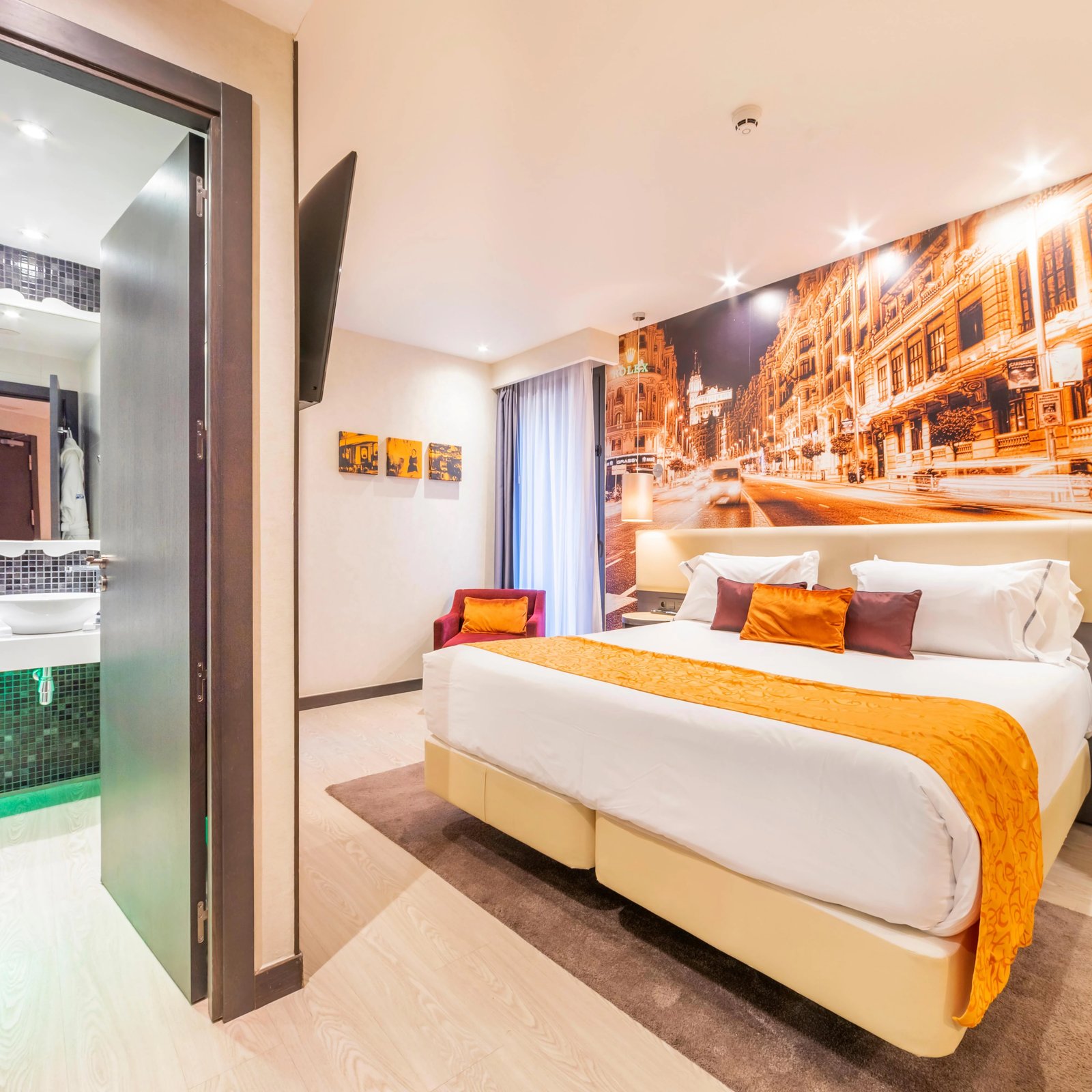 Hotel Indigo Madrid - Gran Via, an IHG Hotel, rooms