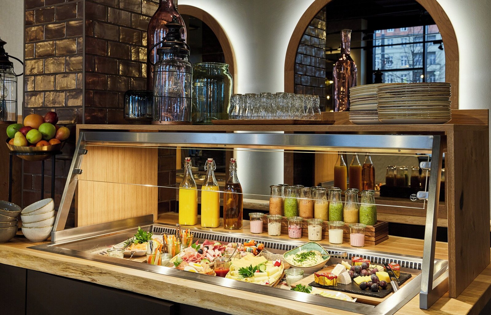 Hotel Indigo Dresden - Wettiner Platz by IHG, at the table