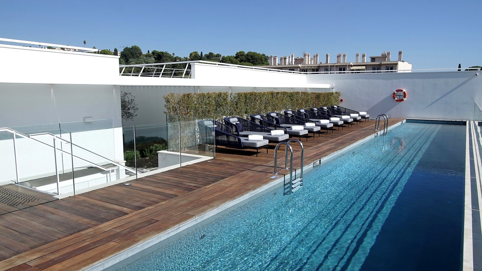 Hotel Indigo Cagnes-sur-Mer, an IHG Hotel, the pool