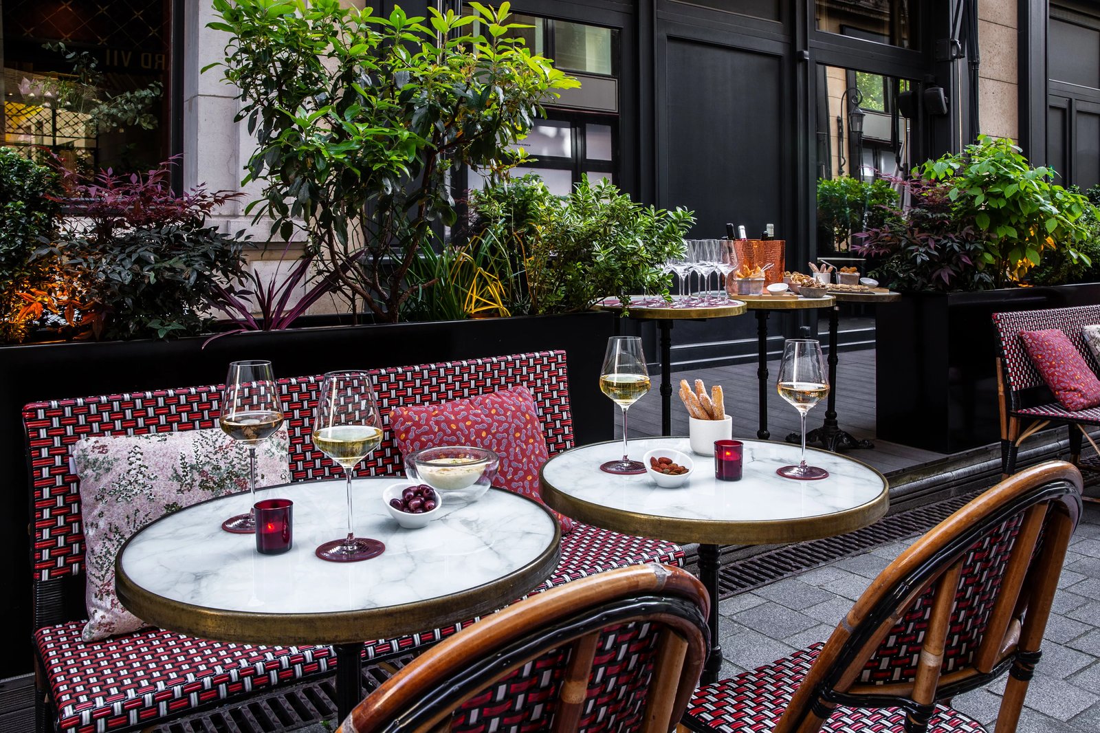 Hotel Indigo Paris - Opera by IHG, at the table