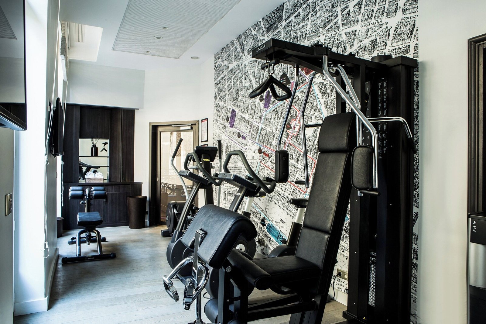 Hotel Indigo Paris - Opera by IHG, the gym