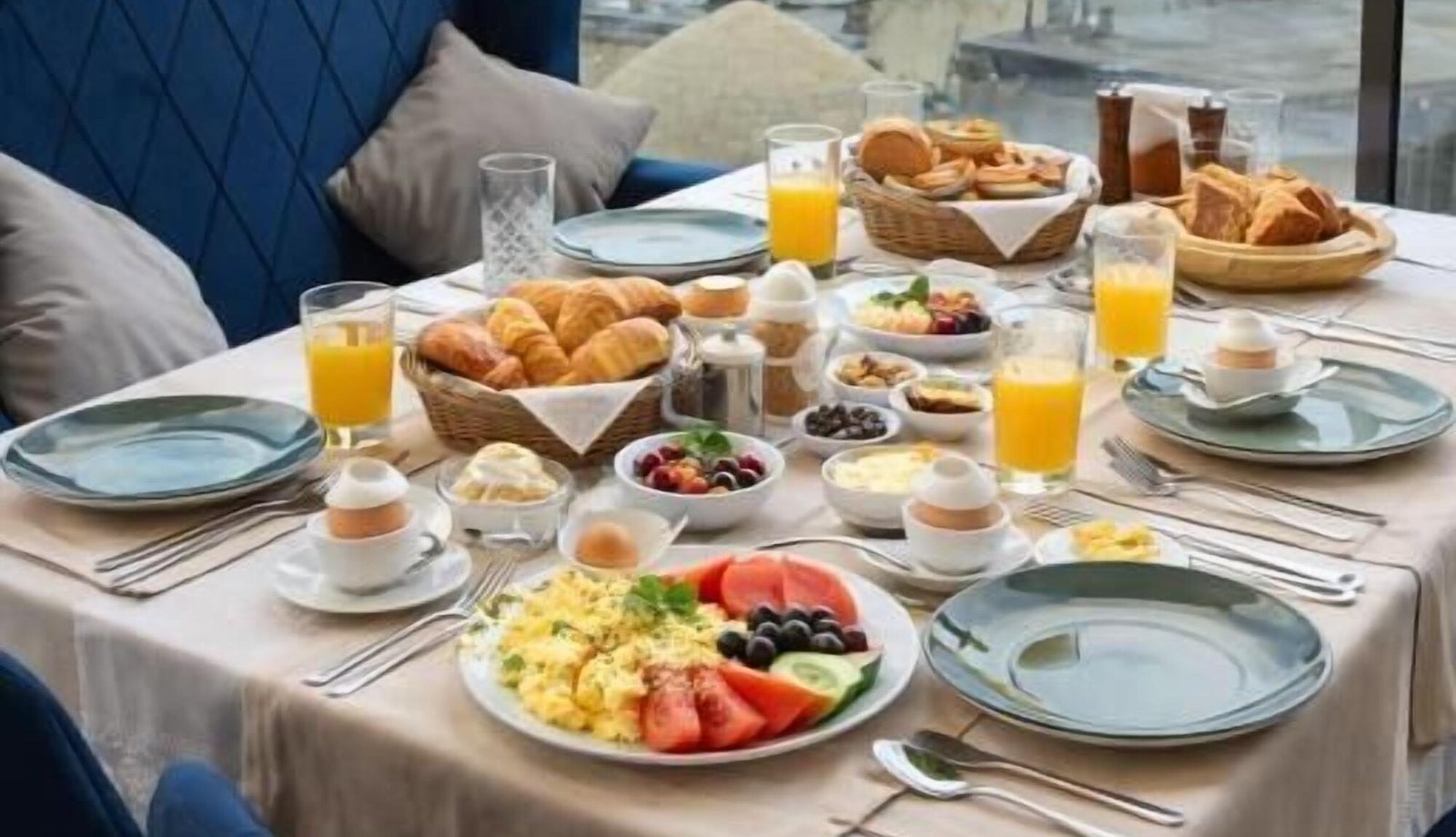 Hotel Indigo Baku by IHG, at the table