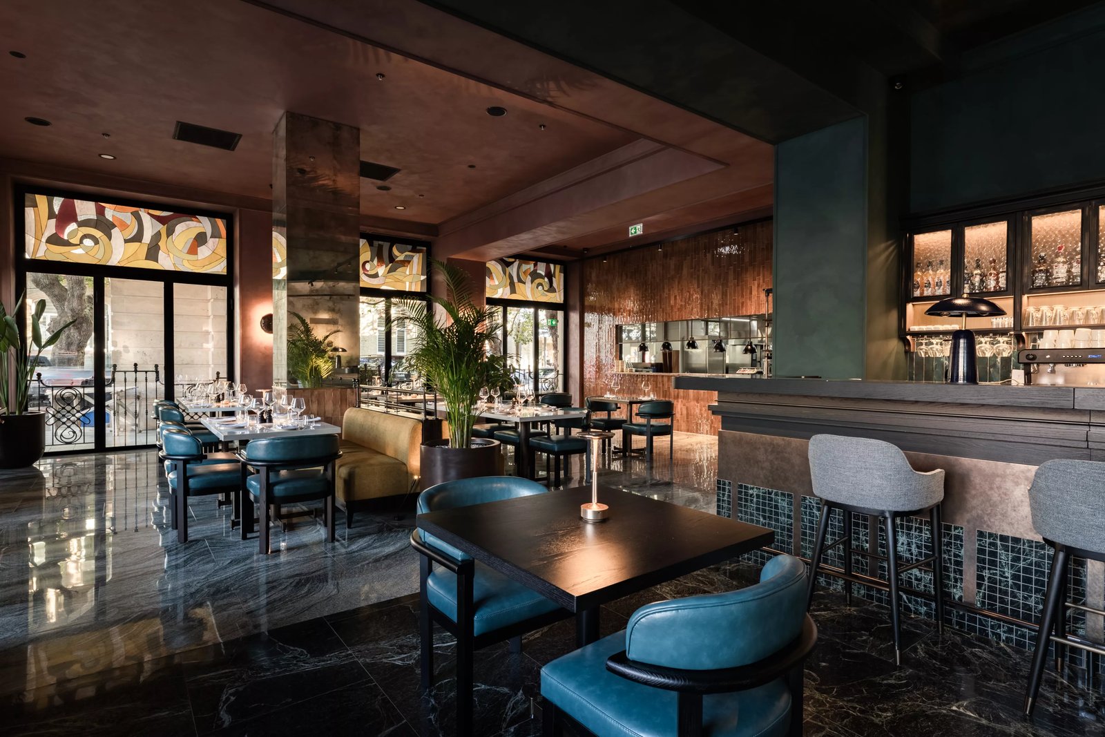 Hotel Indigo Batumi - Old Town by IHG, brasserie 1900