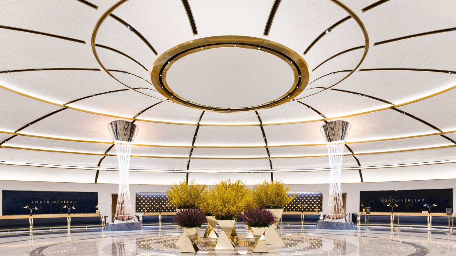 Fontainebleau Las Vegas — vibe