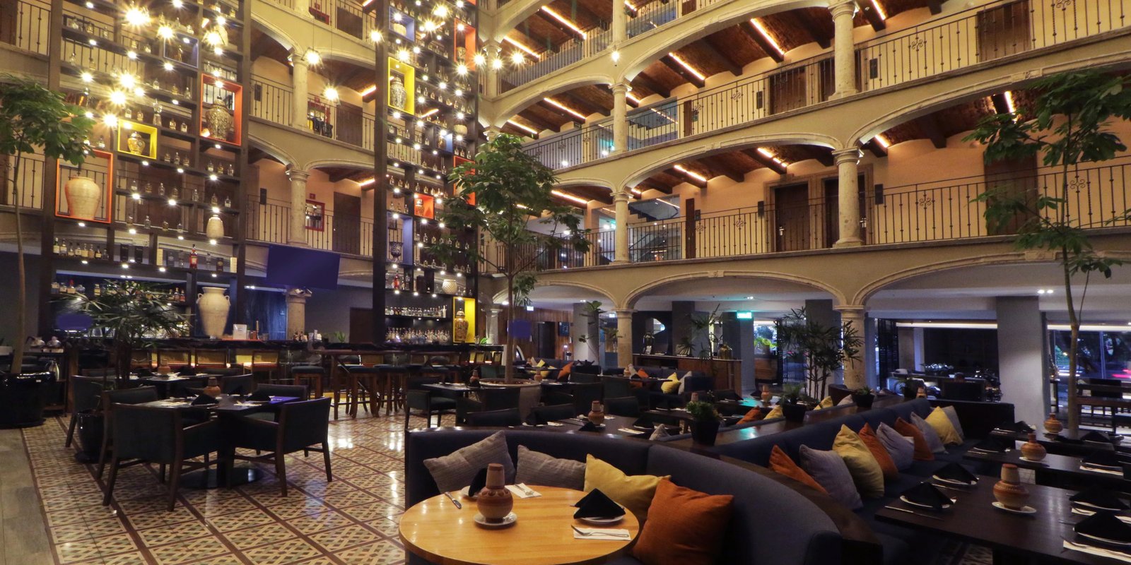 Hotel Indigo Guadalajara Expo by IHG, at the table