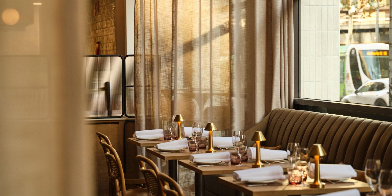 Hotel Indigo Melbourne on Flinders by IHG, bistrot bisou