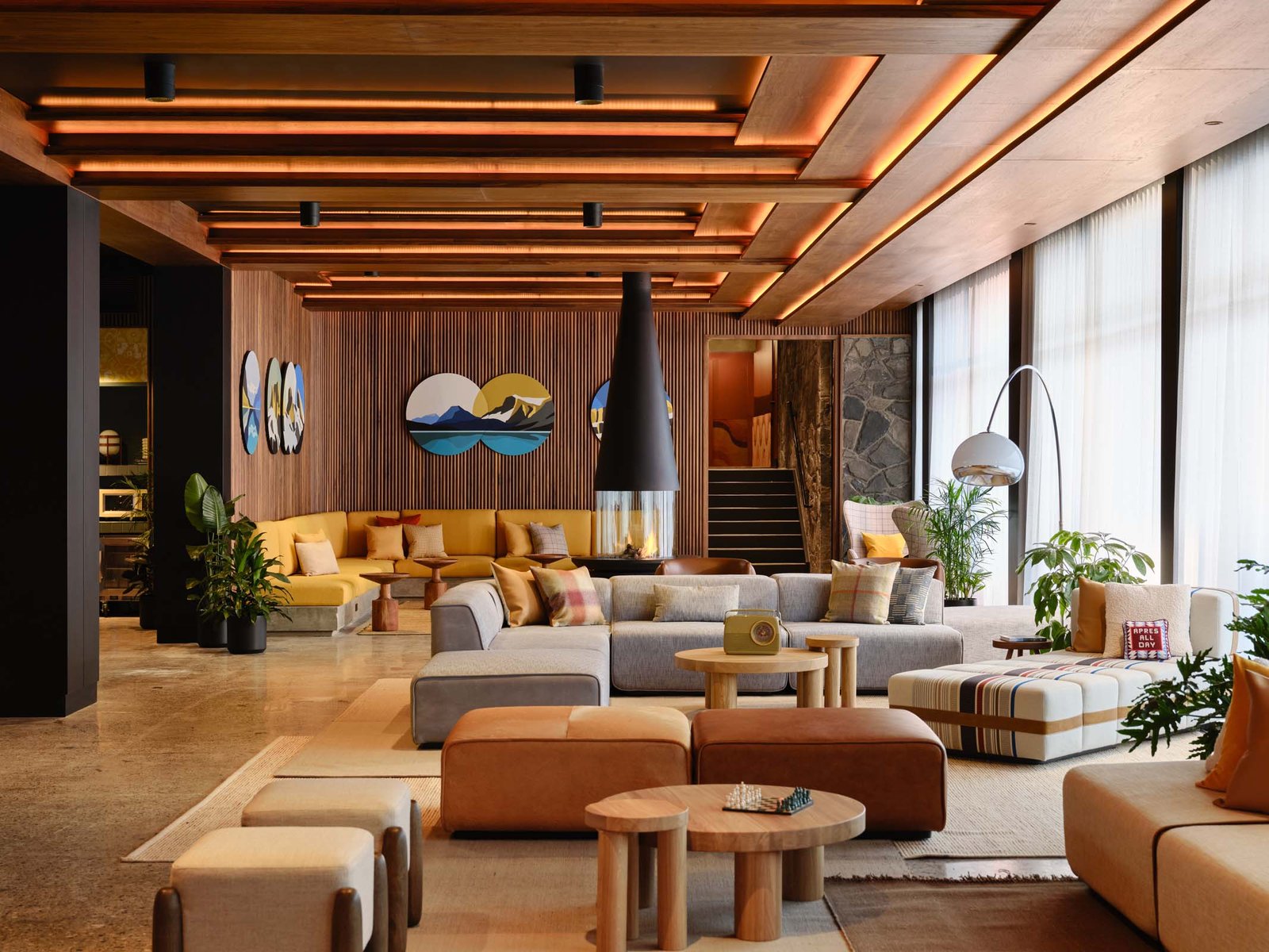 Moxy Banff