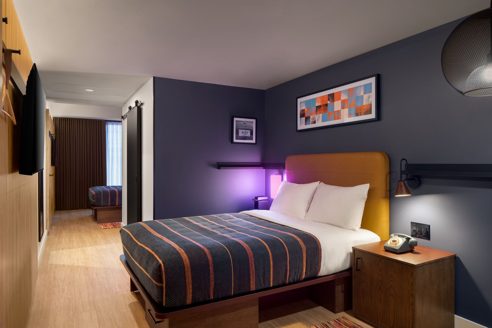 Moxy Ottawa Downtown