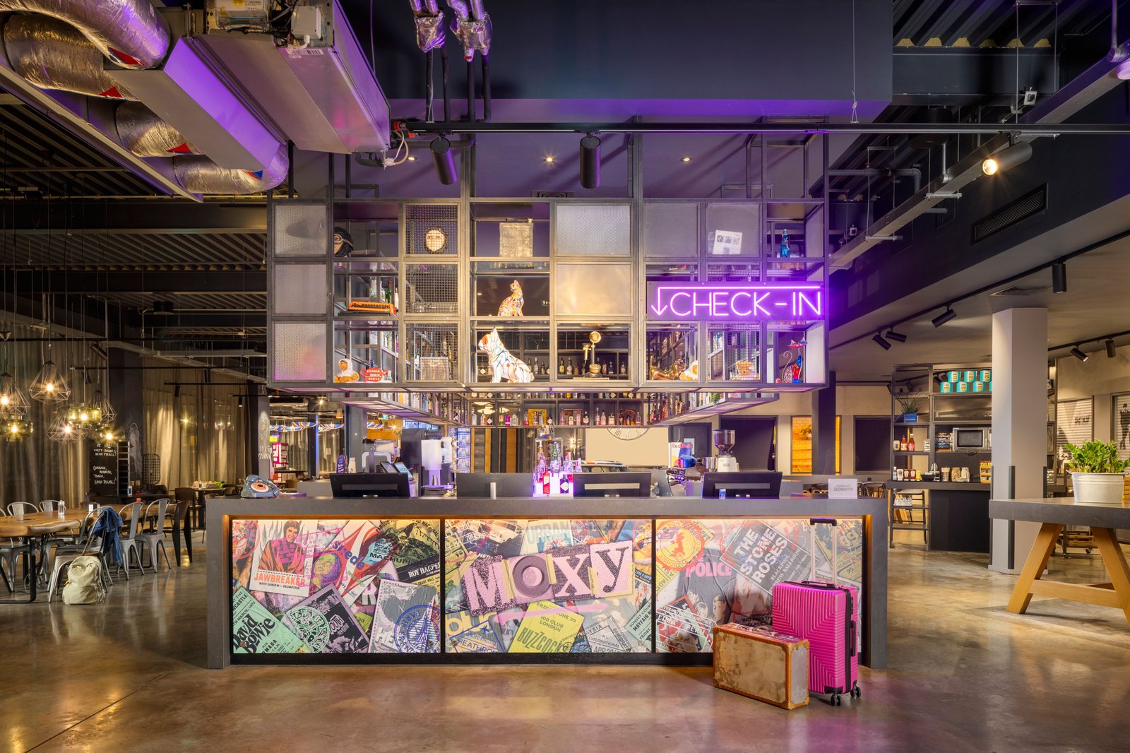 Moxy London Heathrow Airport