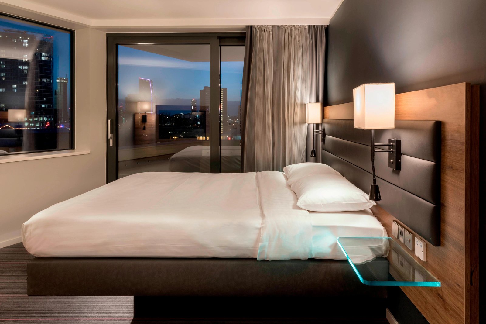 Moxy London Stratford, rooms