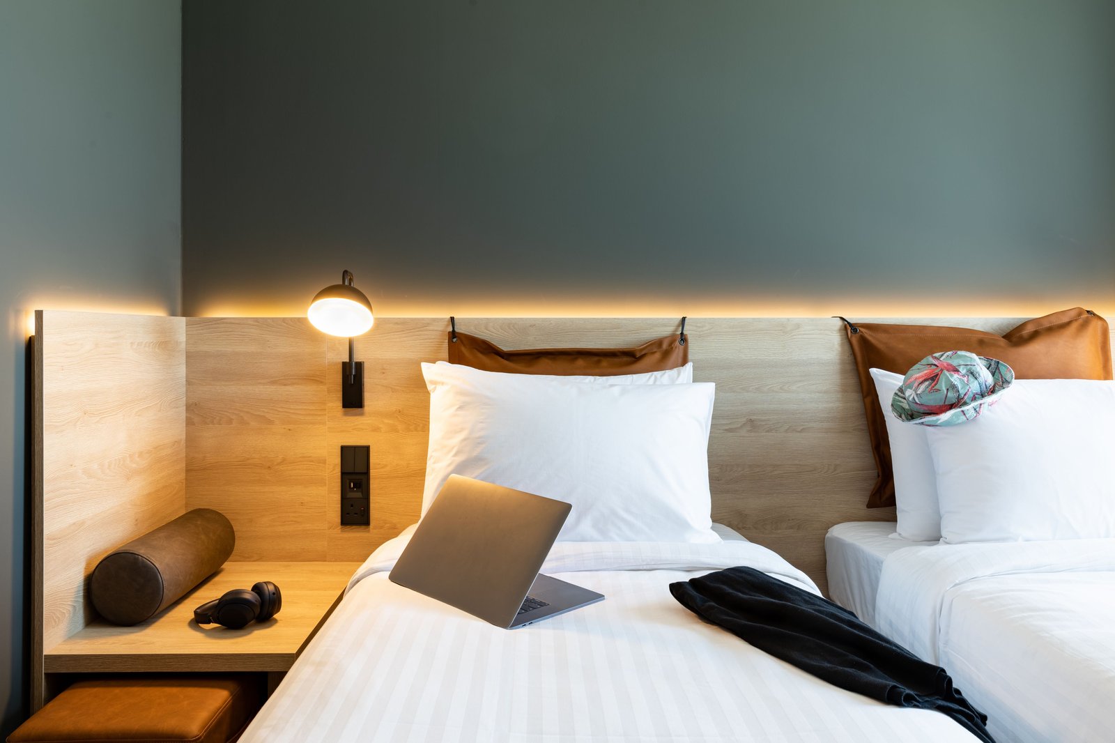 Moxy Plymouth, rooms