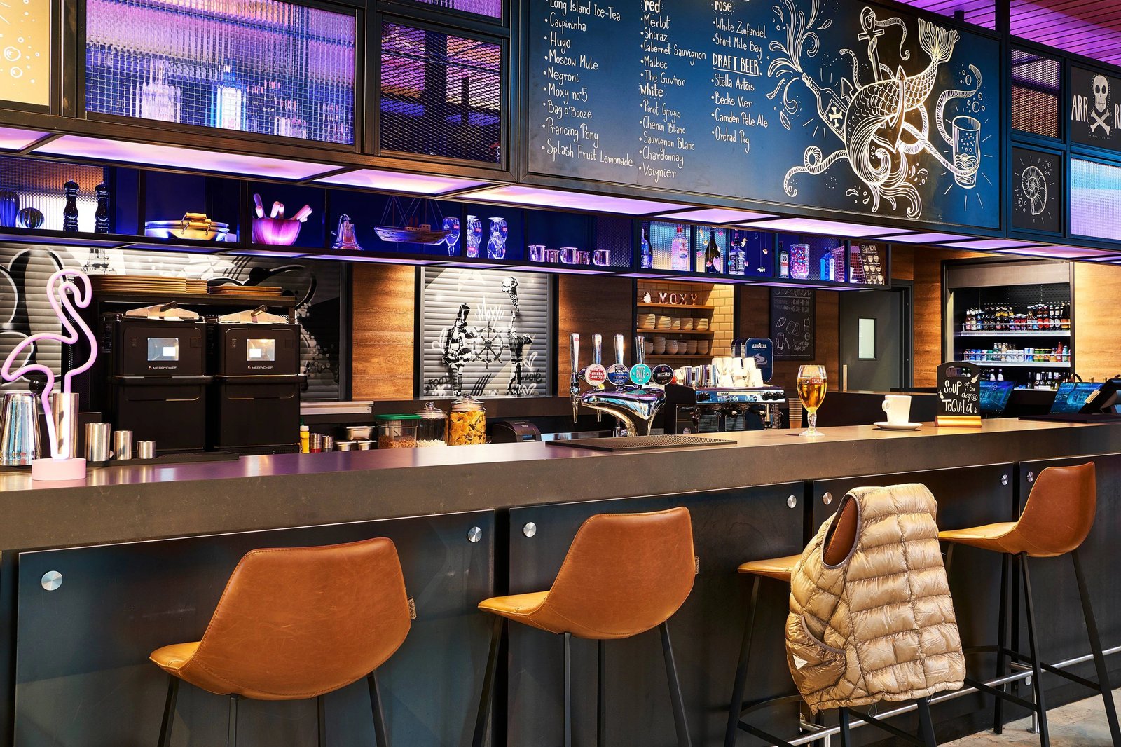 Moxy Southampton, bar moxy