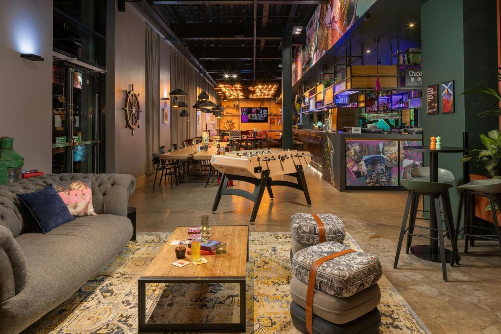 Moxy Glasgow Merchant City