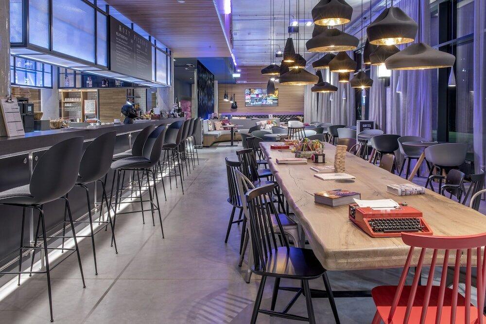 Moxy Glasgow Merchant City, bar moxy