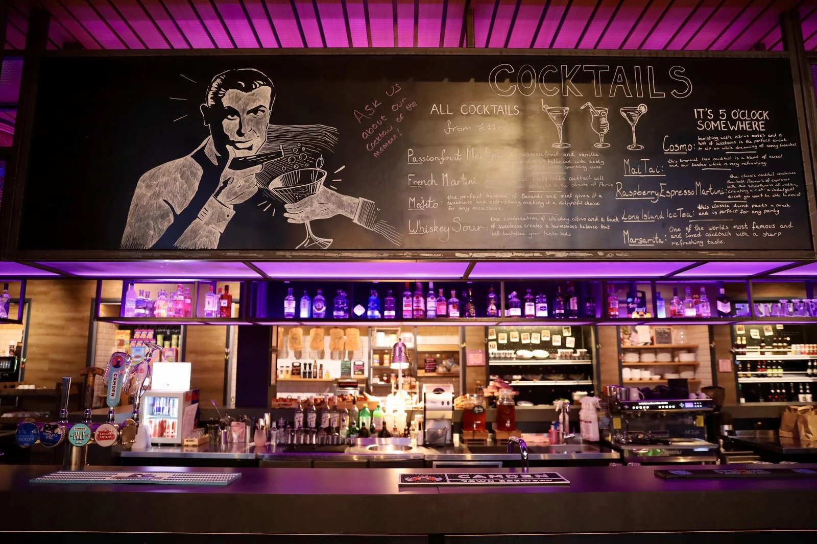 Moxy Edinburgh Airport, bar moxy
