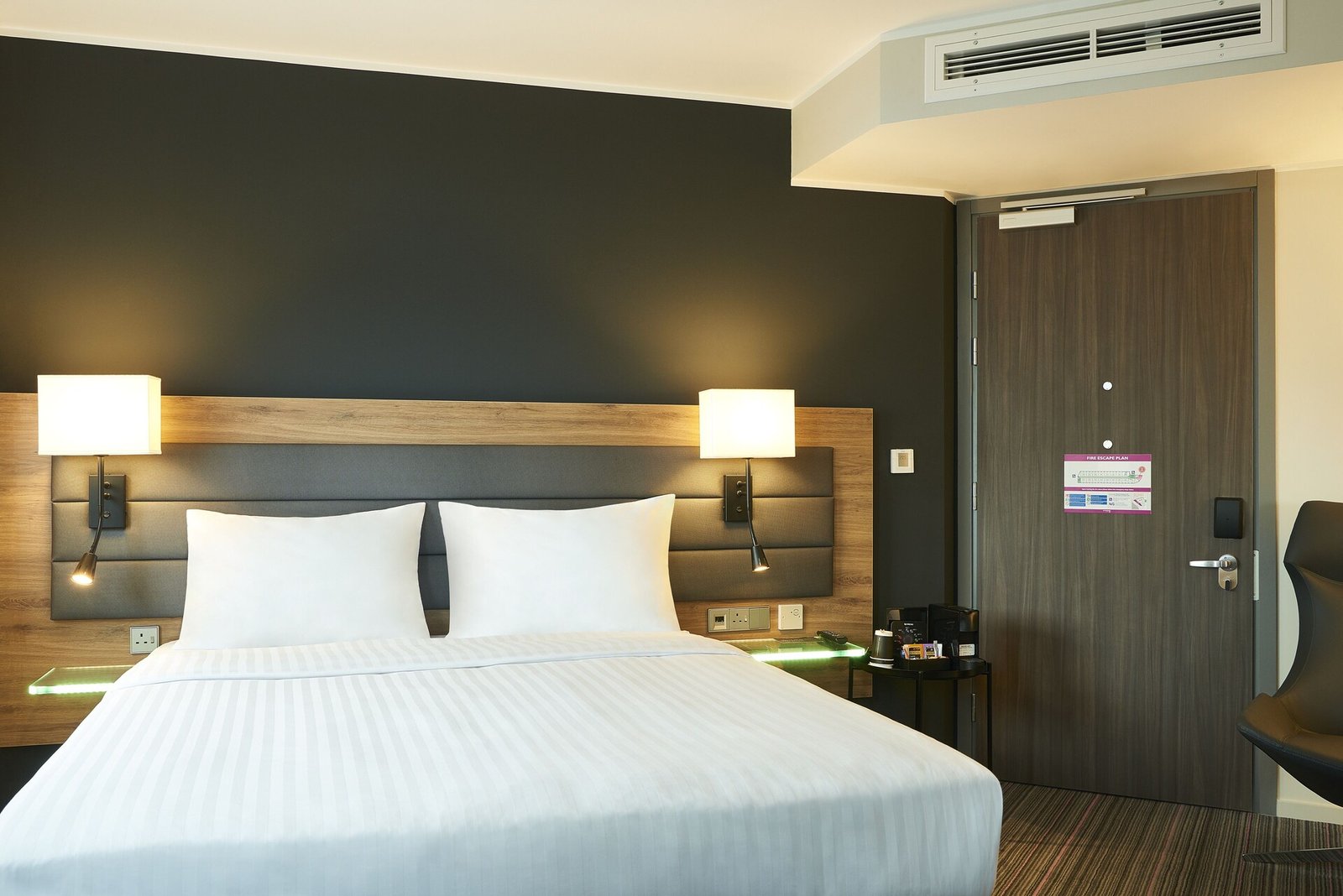 Moxy Edinburgh Airport