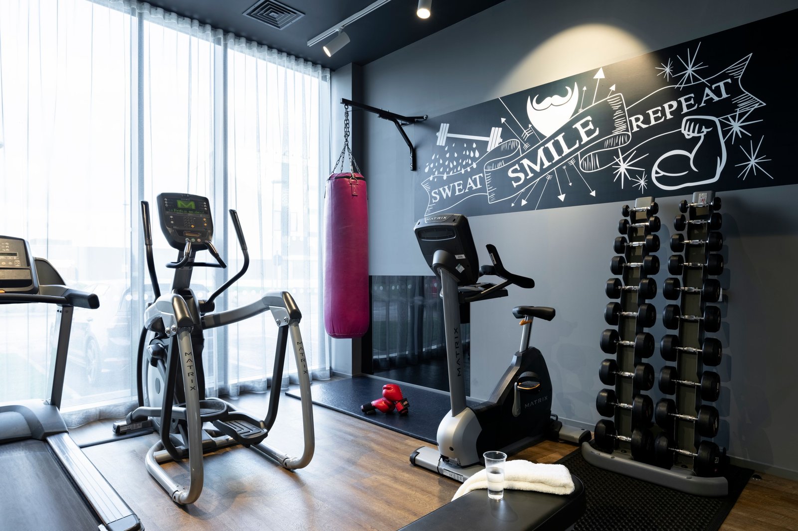 Moxy Aberdeen Airport, the gym
