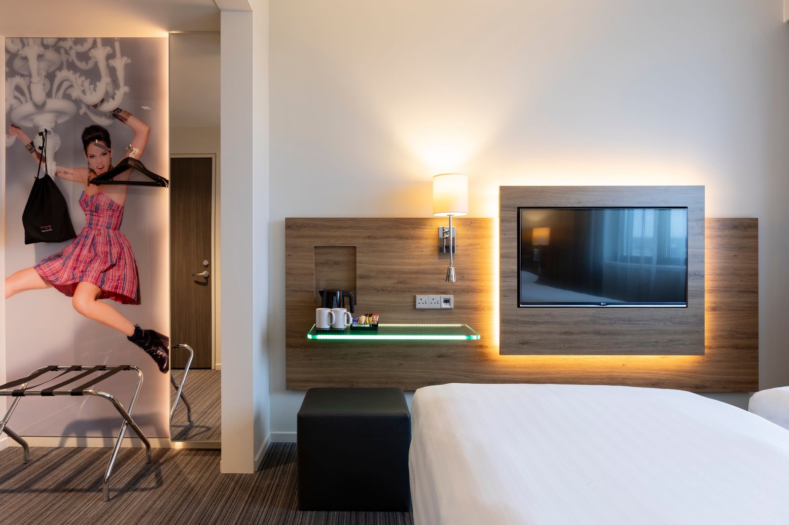 Moxy Aberdeen Airport, rooms