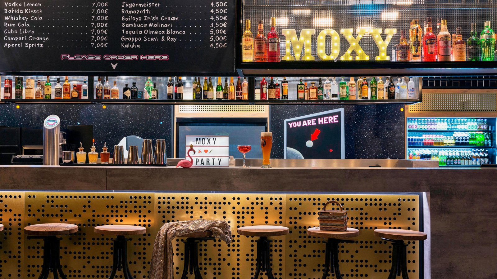 Moxy Darmstadt, bar moxy