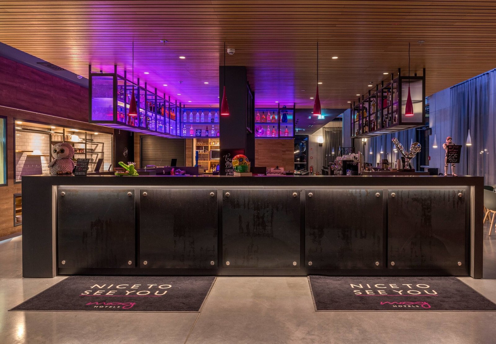 Moxy Munich Messe, moxy bar