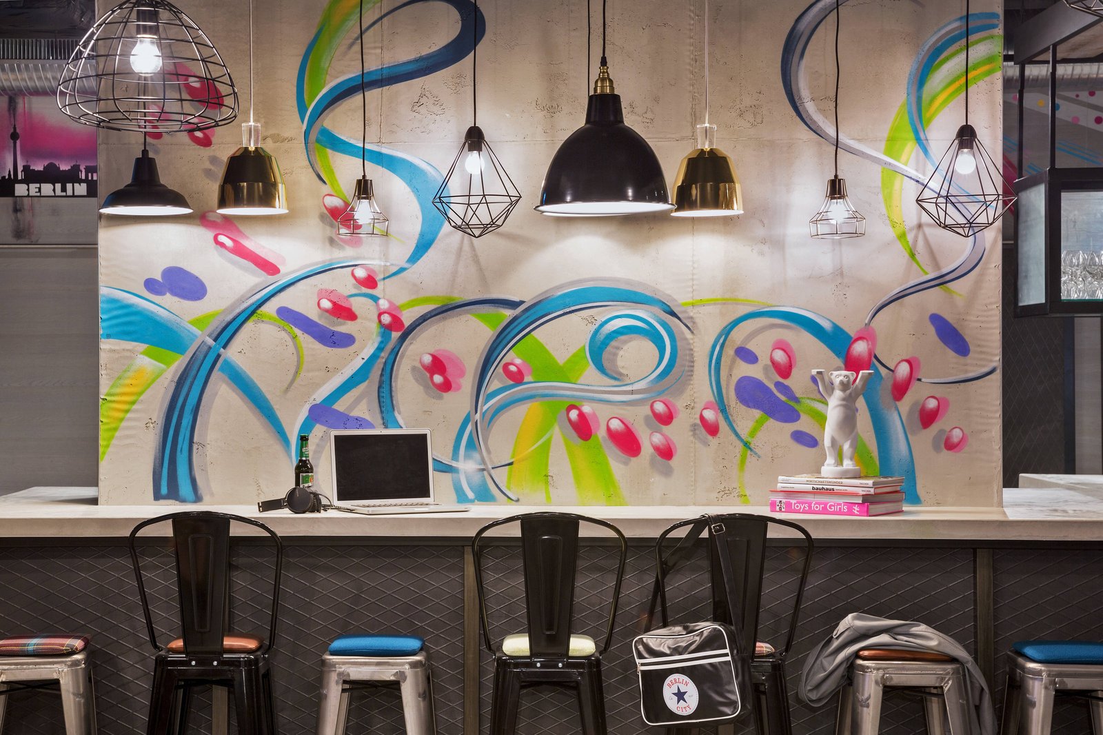 Moxy Berlin Humboldthain Park, moxy bar