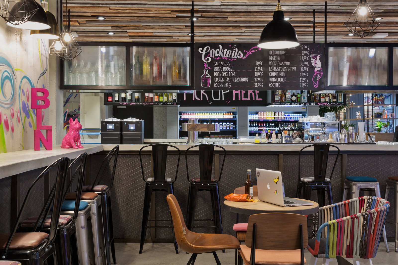 Moxy Berlin Humboldthain Park, moxy bar