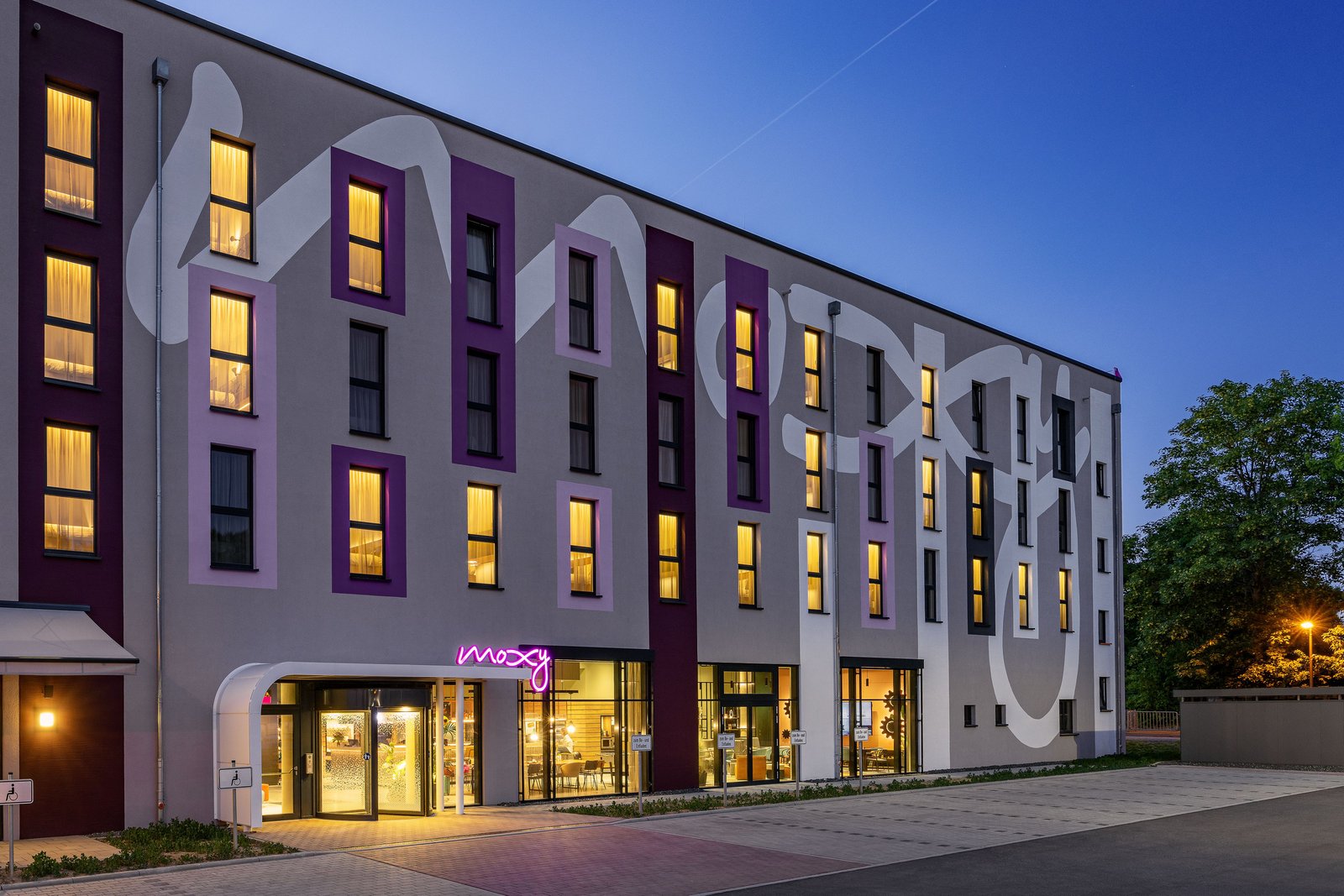 Moxy Simmern, how it began