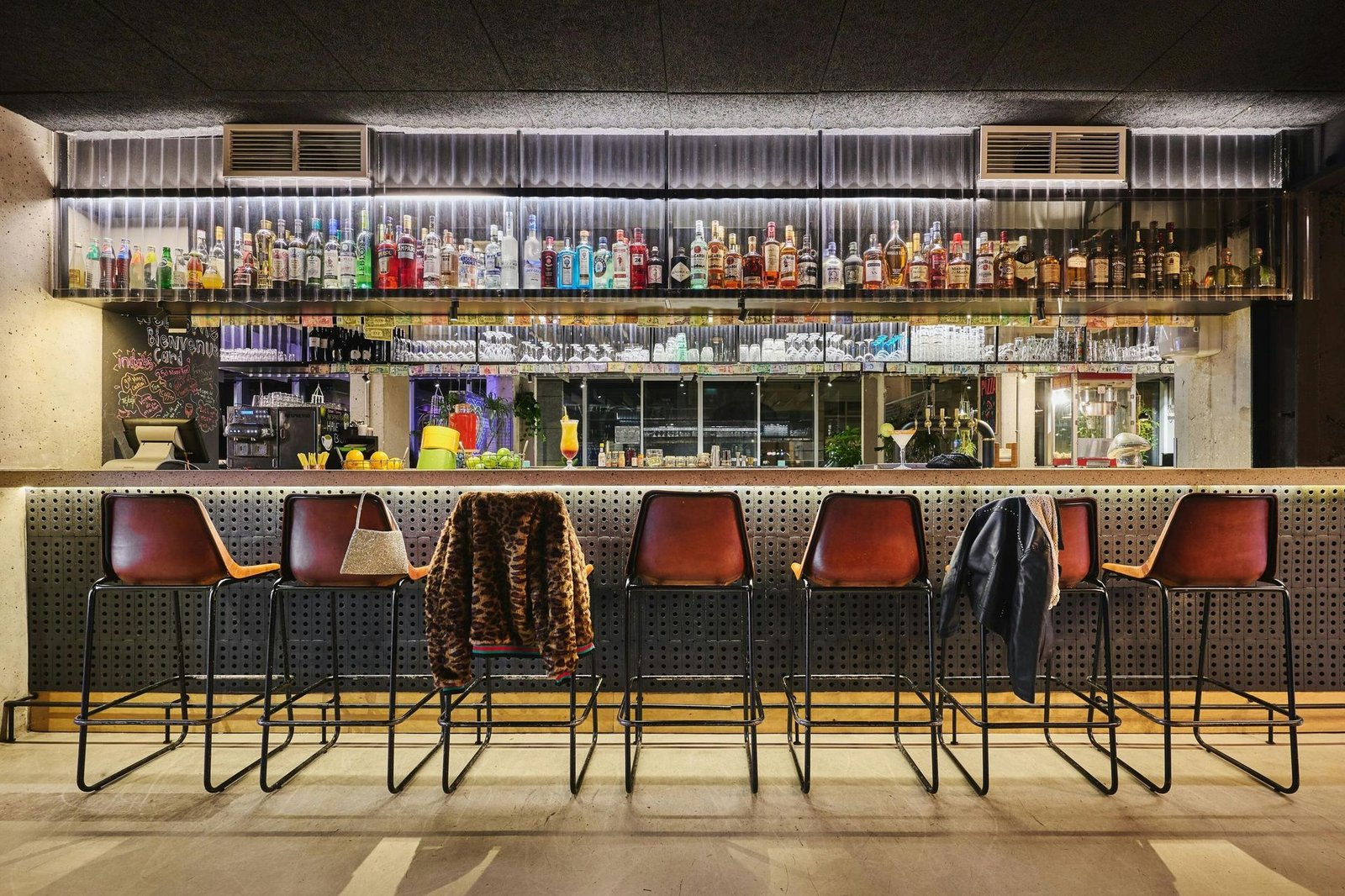 Moxy Paris Bastille, bar moxy