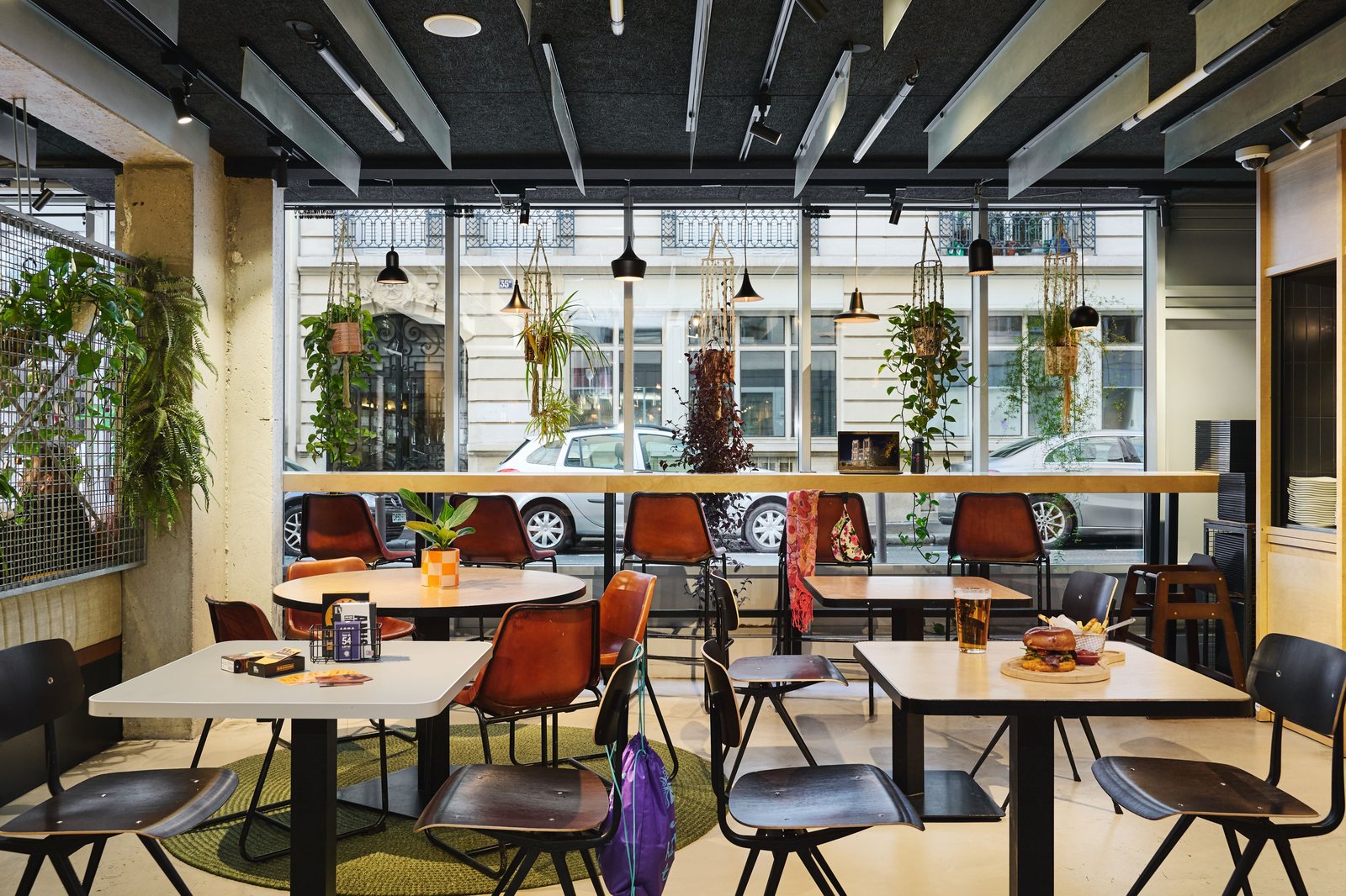 Moxy Paris Bastille, at the table