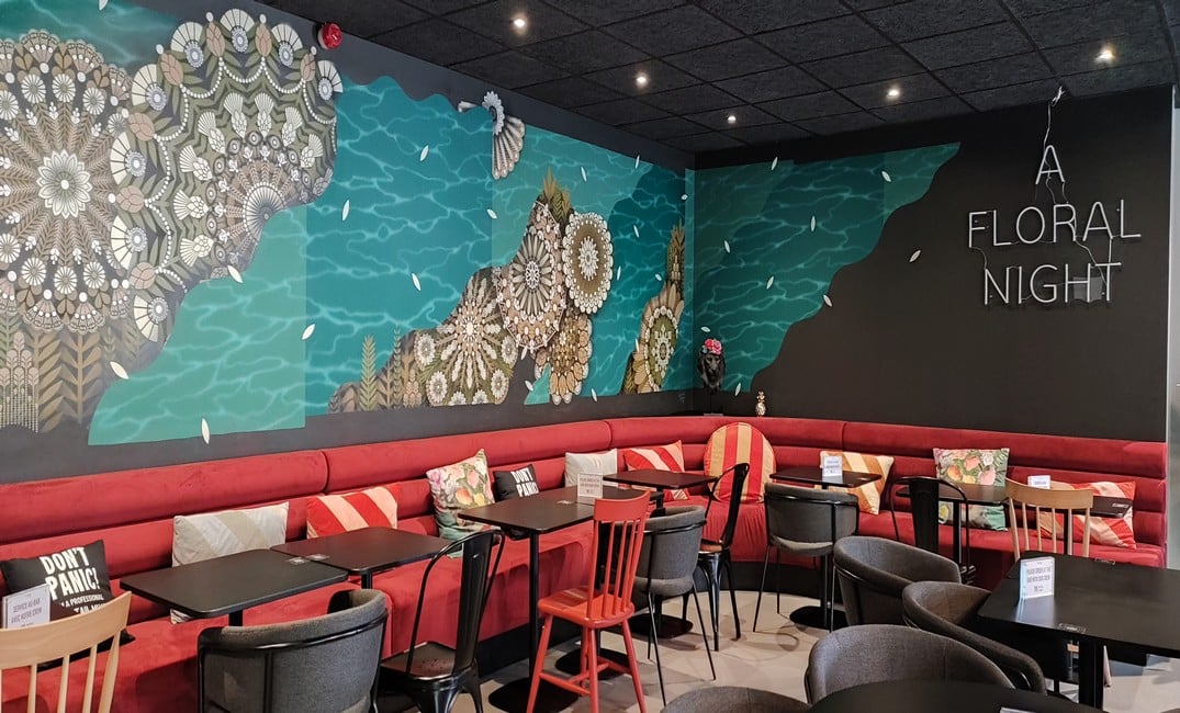 Moxy Amiens, at the table