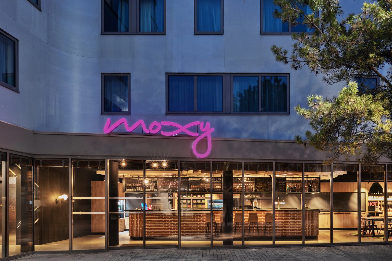 Moxy Amiens, how it began
