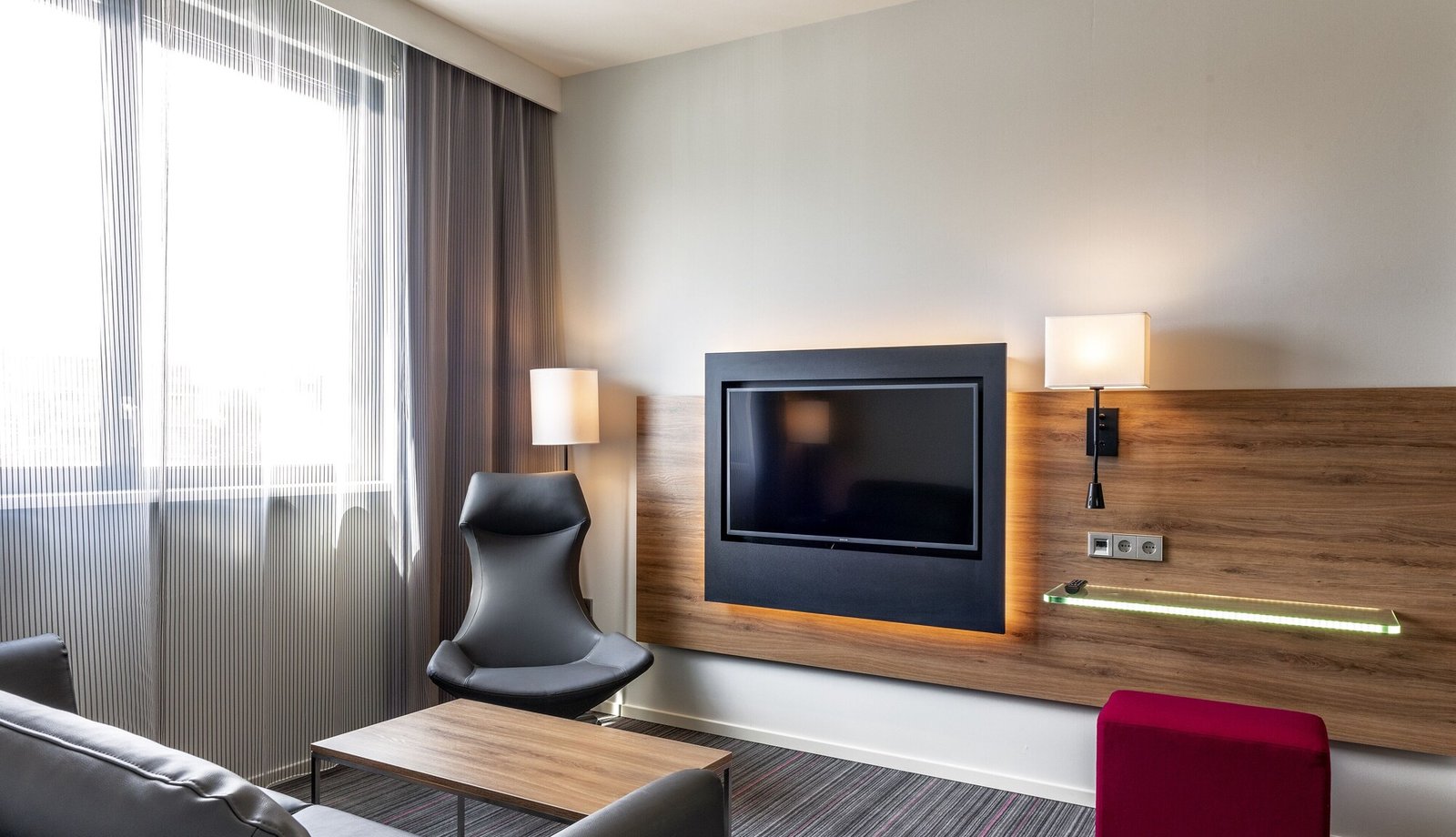 Moxy Paris Charles de Gaulle Airport, rooms